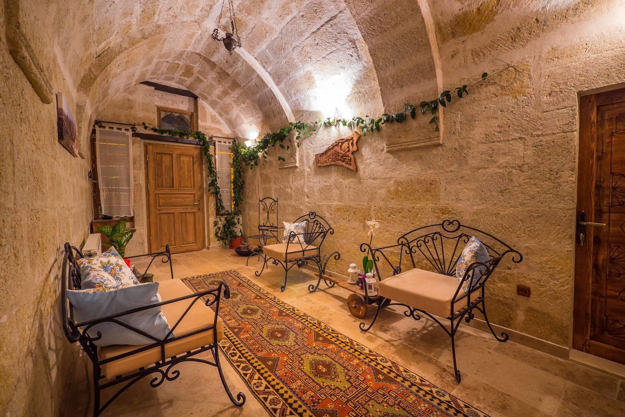 Elif Stone House 3* Ургуп